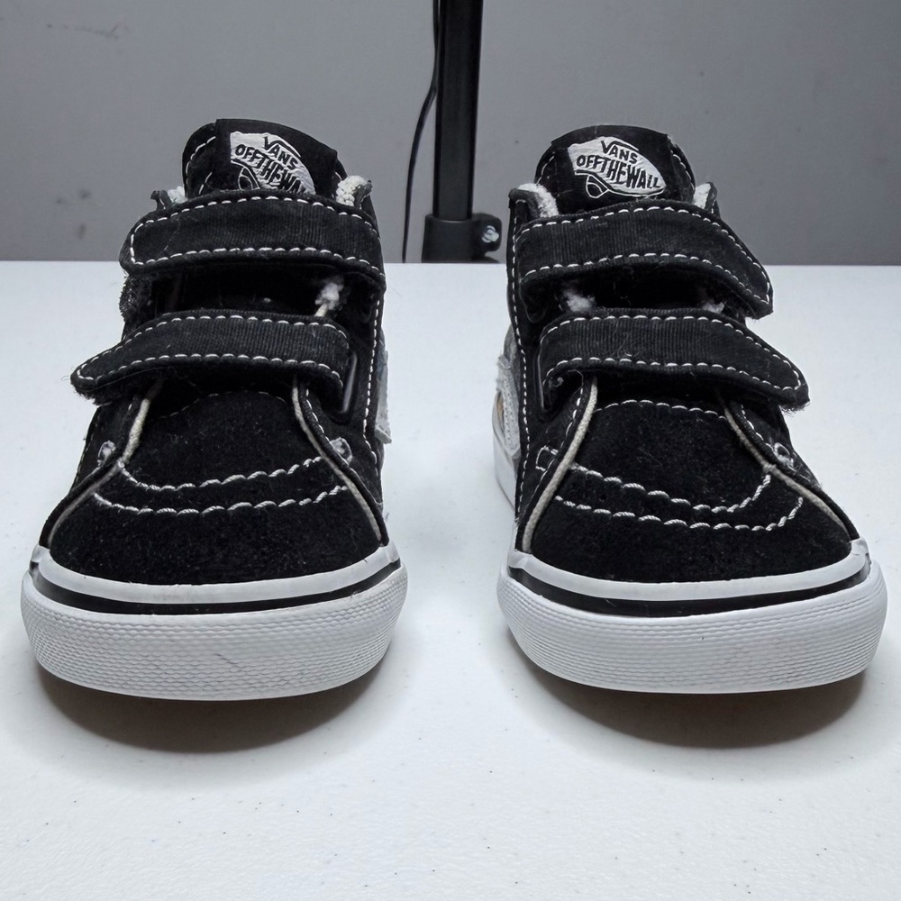 Vans Off The Wall Toddler Size 6 Black Velcro High Top Sneakers Graphic